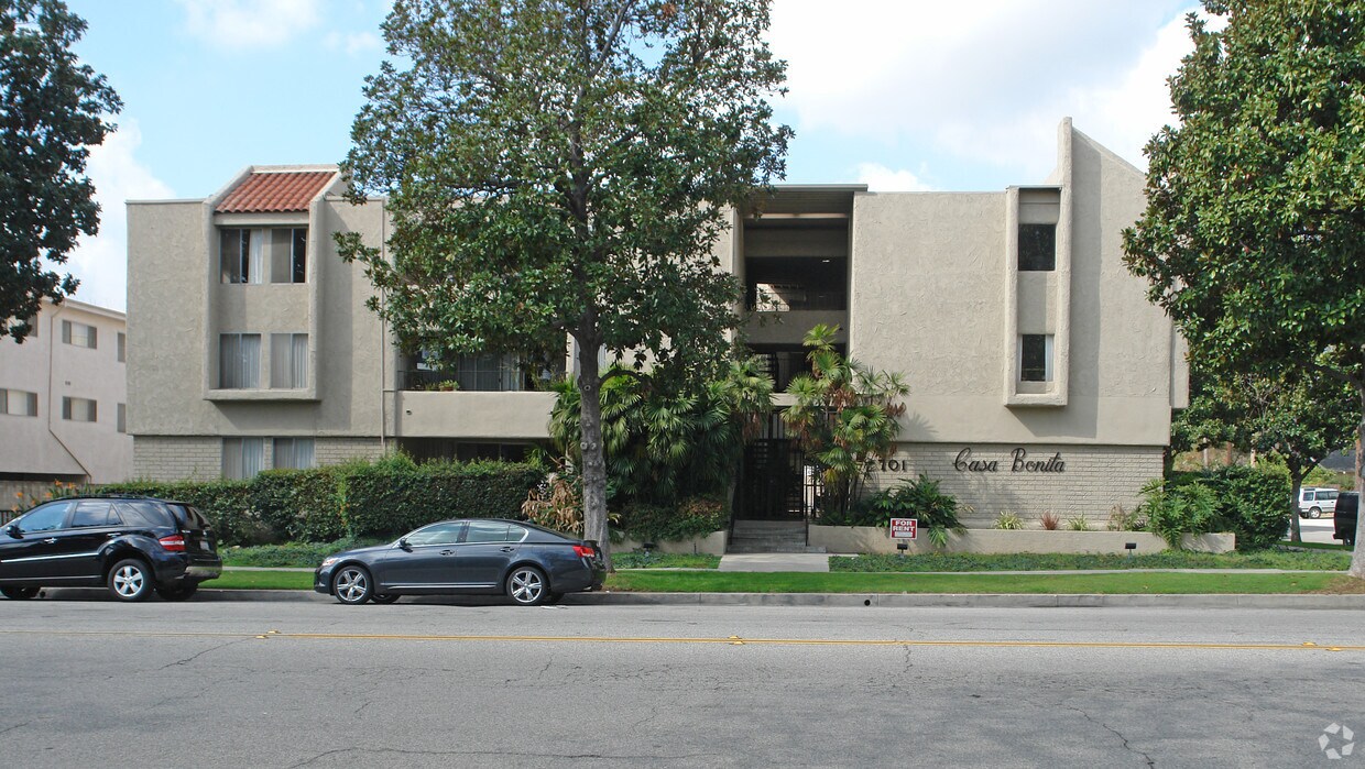Building Photo - Casa Bonita