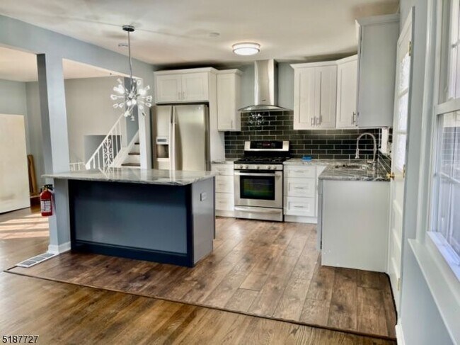 Foto del edificio - 6 Sweetwood Ct