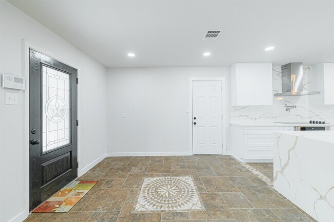 Foto del edificio - 10055 Larston St