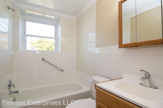 Building Photo - 3 br, 1.5 bath House - 2737 Wegworth Ln