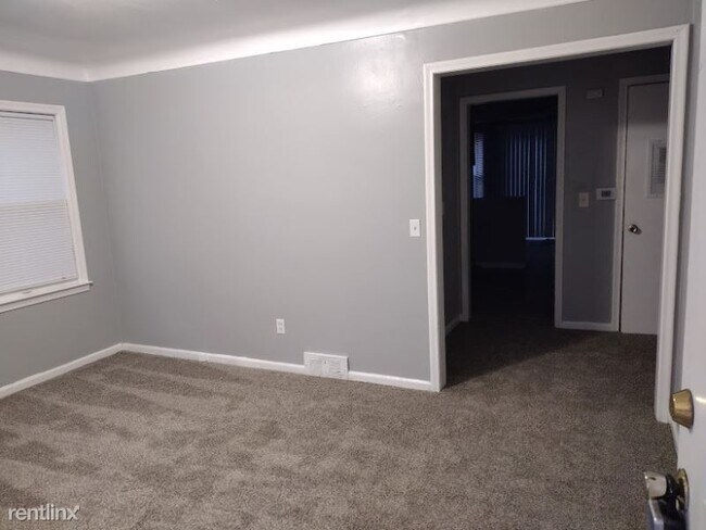 Foto del edificio - 4 br, 1 bath House - 17704 Ivanhoe St.