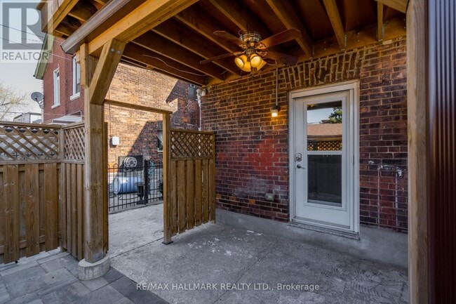 Building Photo - 180 Lansdowne Ave