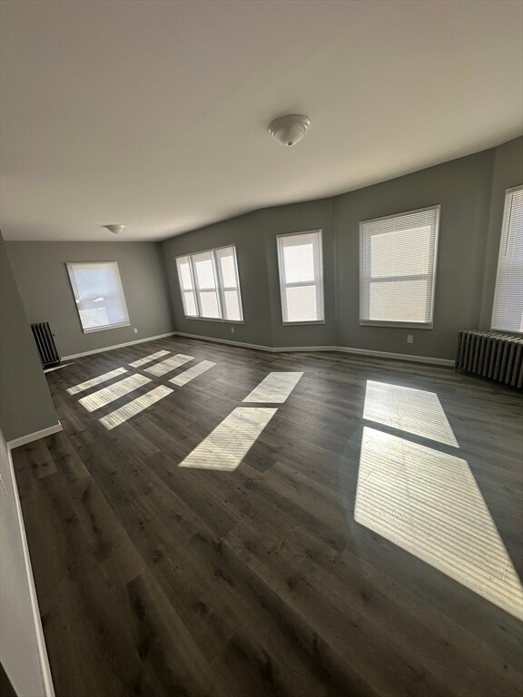 Foto del edificio - 371 Dickinson St