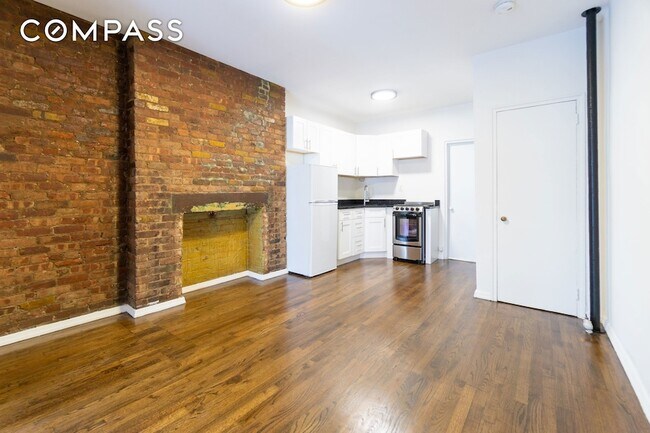 Foto del edificio - 337 E 6th St