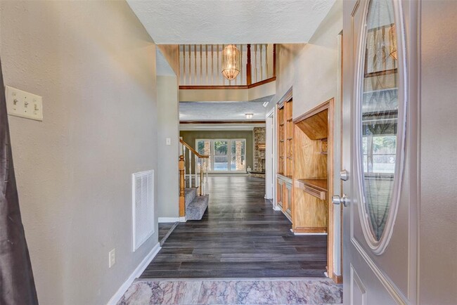 Foto del edificio - 6502 Inverness Way