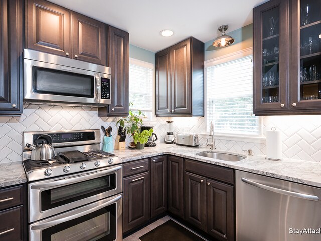 Foto principal - 5235 Western Avenue NW, Washington, DC 20015