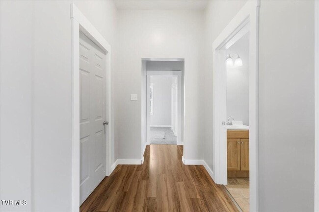 Foto del edificio - 411 S Hill St