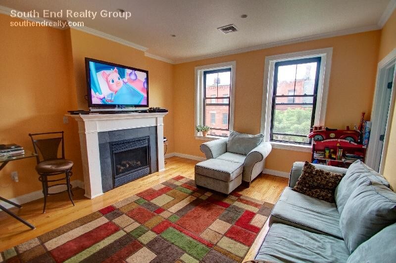 Primary Photo - 274A Shawmut Ave