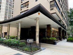 Building Photo - 850 N Dewitt Pl