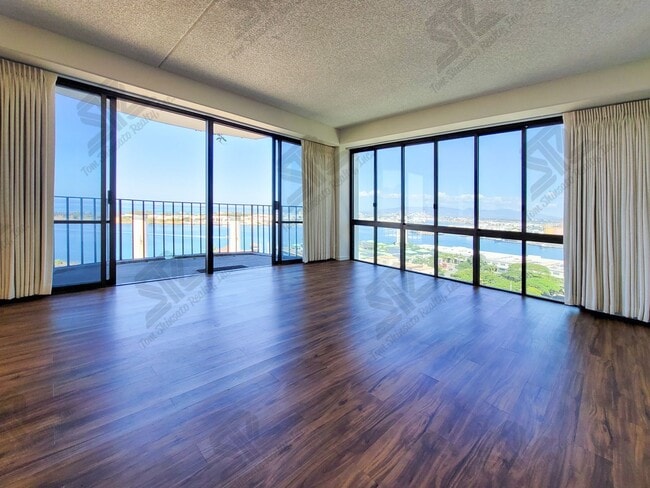 Building Photo - 2BR / 2Bath / 1Pkg - Harbor Square - Utili...