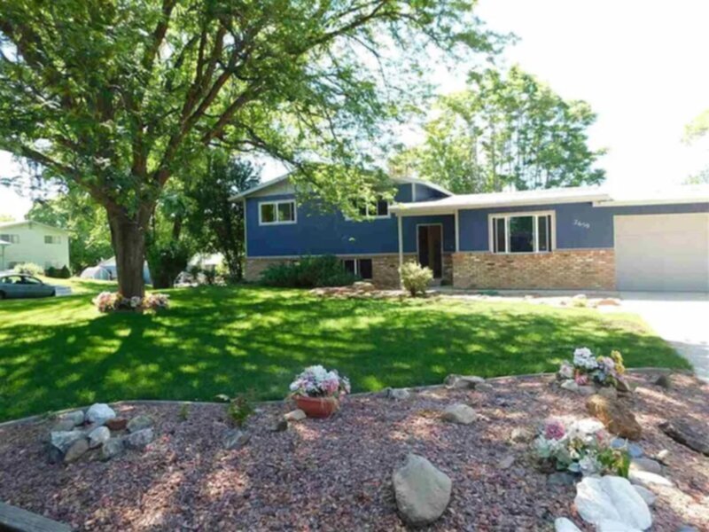 Primary Photo - Spacious 4 Bedroom, 3 Bathroom Home!!