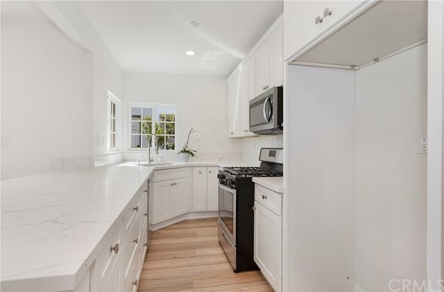 Building Photo - 33855 Olinda Dr
