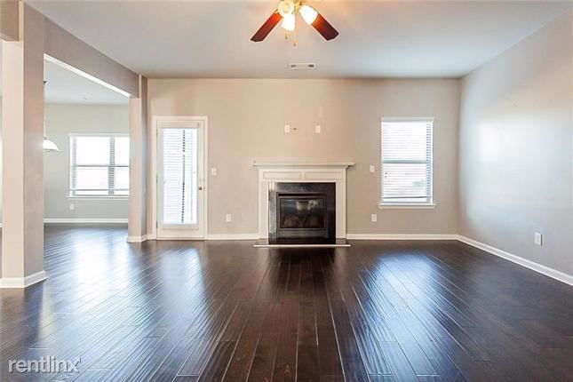 Building Photo - 3 br, 3 bath House - 8040 Hillside Climb Way