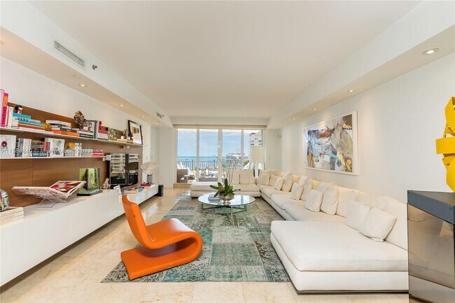 Building Photo - 791 Crandon Blvd