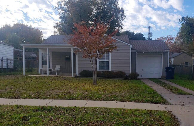 Foto del edificio - 1213 Shady Ln