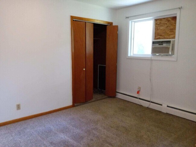 Foto del edificio - 213 Old Wausau Rd