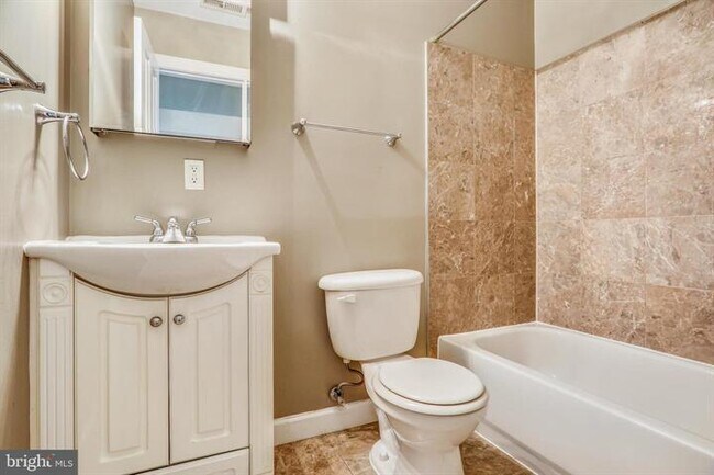 Foto del edificio - 4473 B St SE
