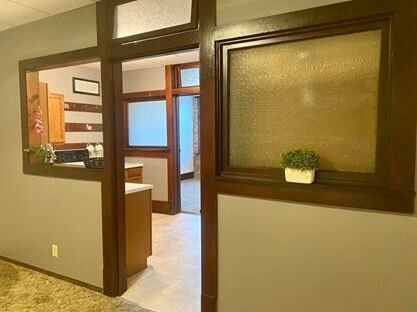 Building Photo - Empire Suites