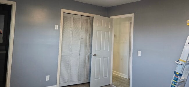 Foto del edificio - 513 Winfield Dr