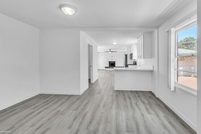 Foto del edificio - 4 br, 3 bath House - 6216 Pembroke Drive