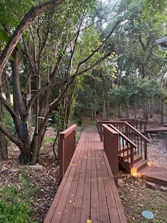 community common area and garden - 4500 E Oltorf St