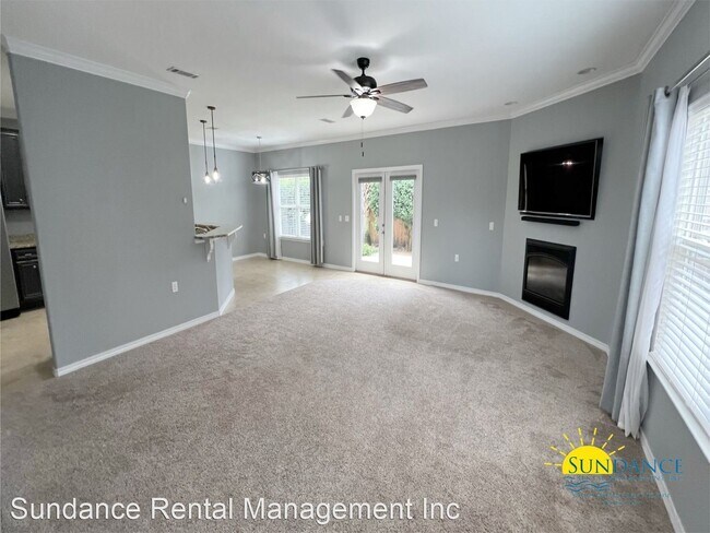 Building Photo - 4 br, 2.5 bath House - 1588 Venice Avenue