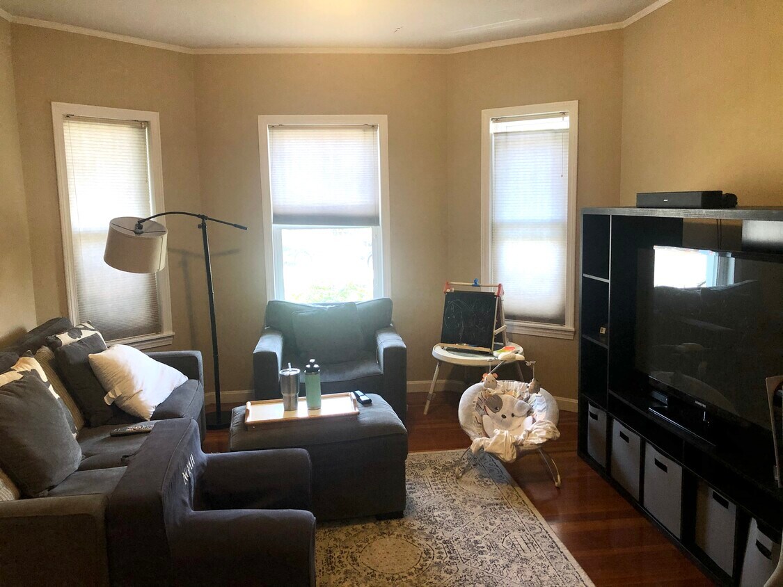 282 Belmont St Unit 1, Watertown, MA 02472 Apartments in Watertown, MA