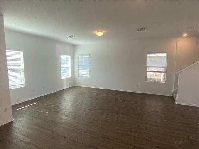 Building Photo - 204 Red Buckeye Loop