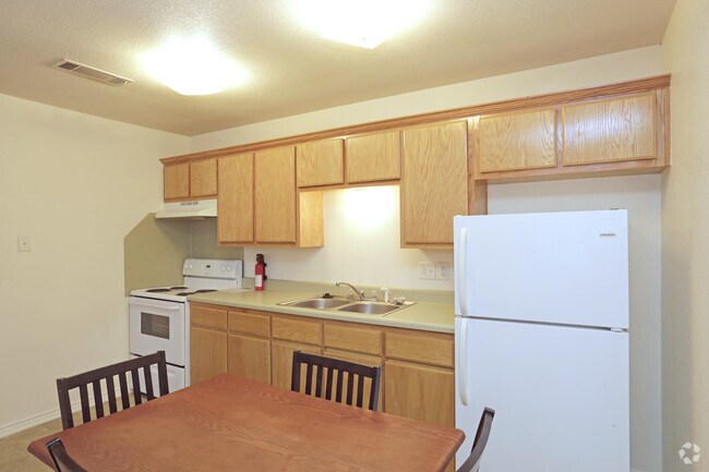 1HAB/1BA Centro - Bryce Avenue Apartments
