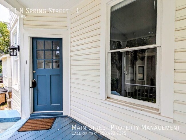 Building Photo - 911 N Spring Street - 1