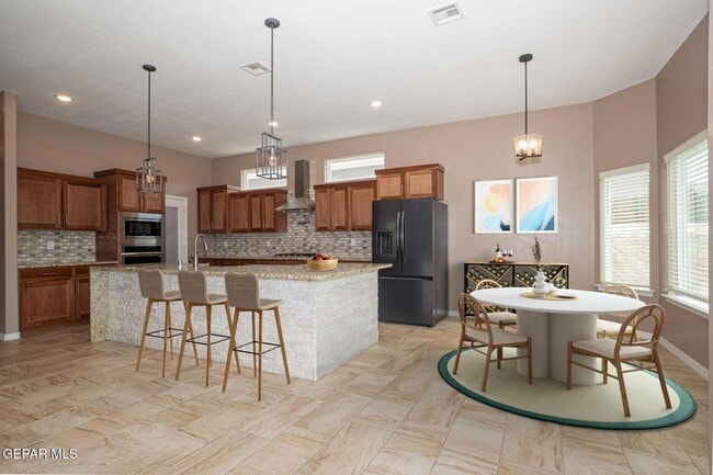 Foto del edificio - 2241 Tierra Delmonte Dr