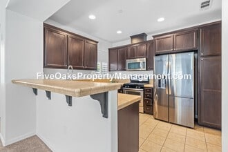 Building Photo - 101 Matisse Ln