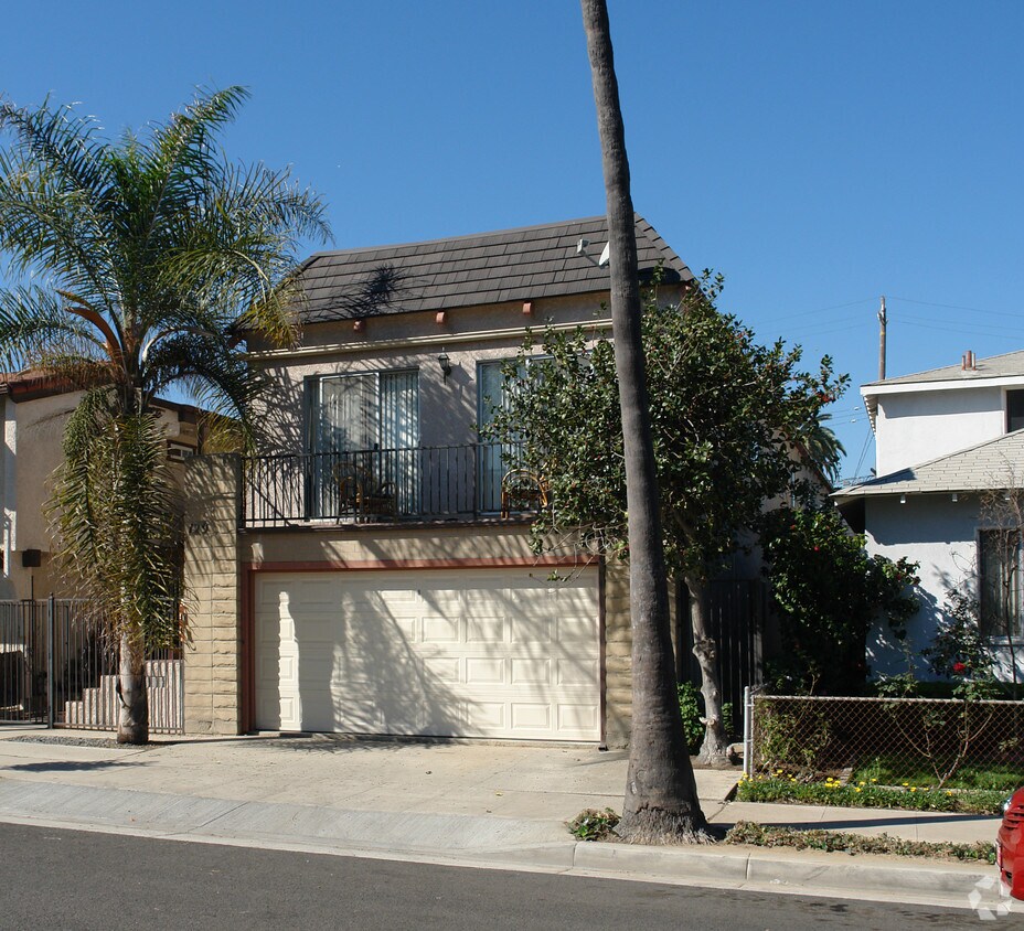 Building Photo - 129 11th St