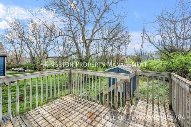 Building Photo - Beautiful 3 Bedroom 2 Bathroom Now Availab...