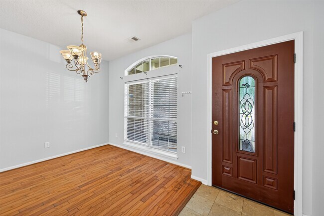 Foto del edificio - 2942 Blue Dawn Dr