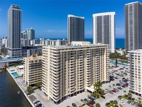Building Photo - 1833 S Ocean Dr