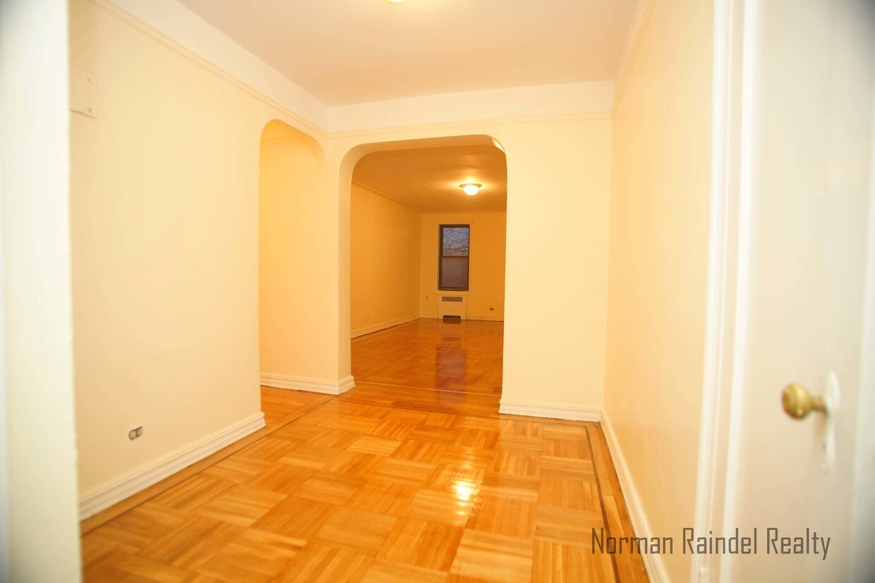 Foto principal - 1347 Ocean Ave