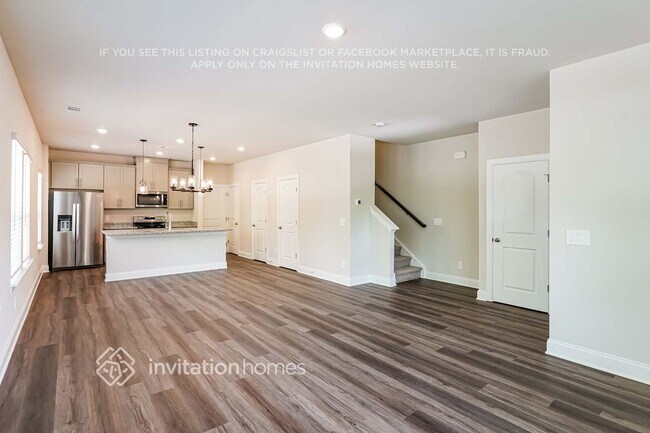 Building Photo - 100 Maybrook Dr