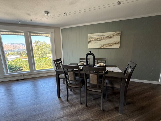 Foto del edificio - Now renting 3 bedroom House