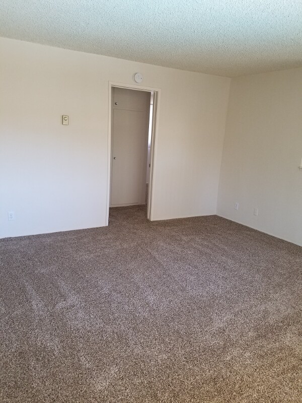 Foto del edificio - 10640 Colima Rd