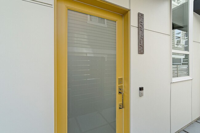 Photo - Modern 2bd/2ba Townhome with Rooftop & Par...