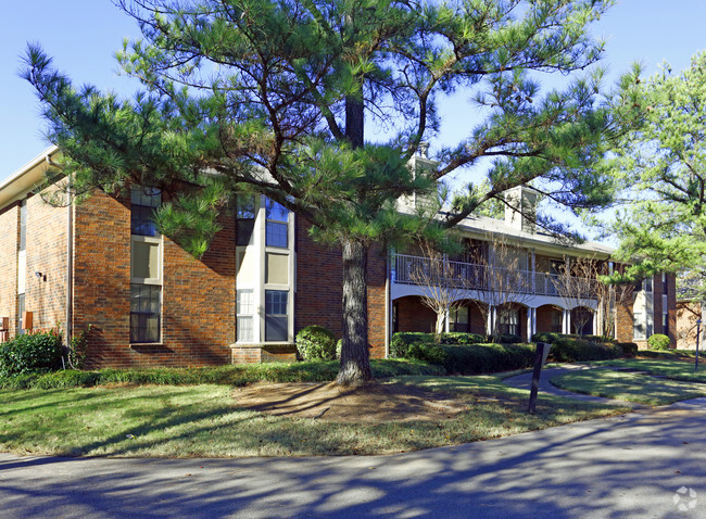 Building Photo - MONTICELLO APTS