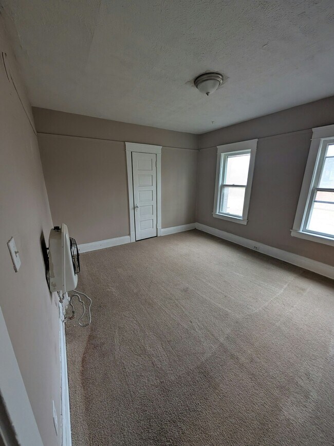 Foto del edificio - 1176 E 61st St