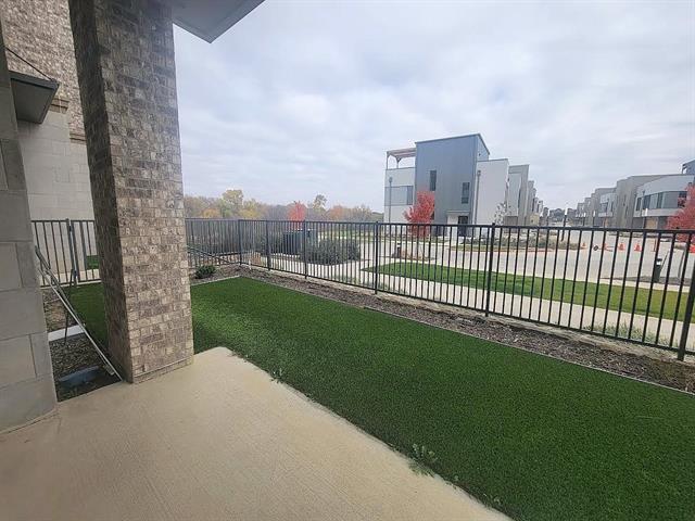 Foto del edificio - 2700 Old Denton Rd