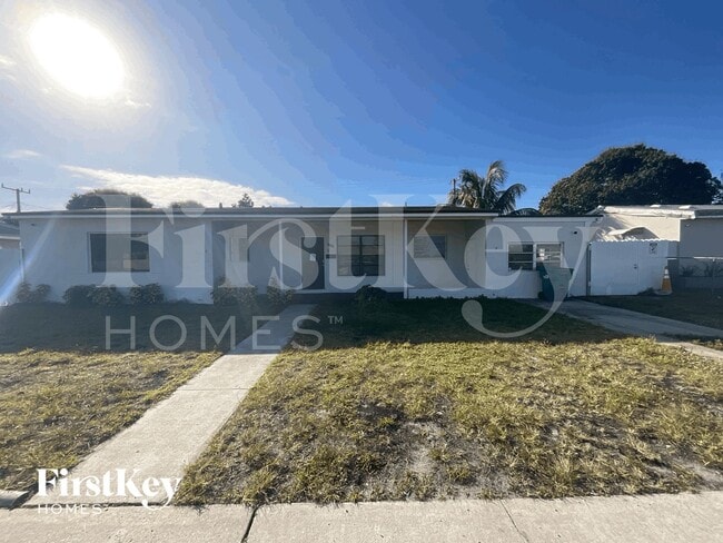 Building Photo - 3010 NW 187th St