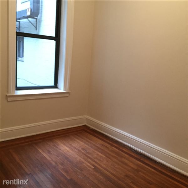 Building Photo - 3619 Ditmars Blvd