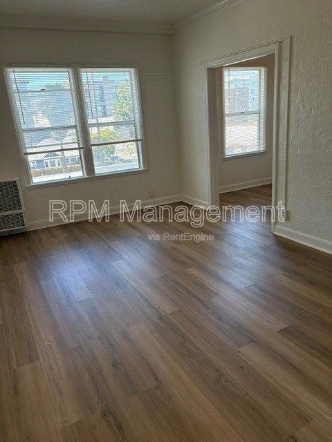 Building Photo - 1523 N McCadden Pl