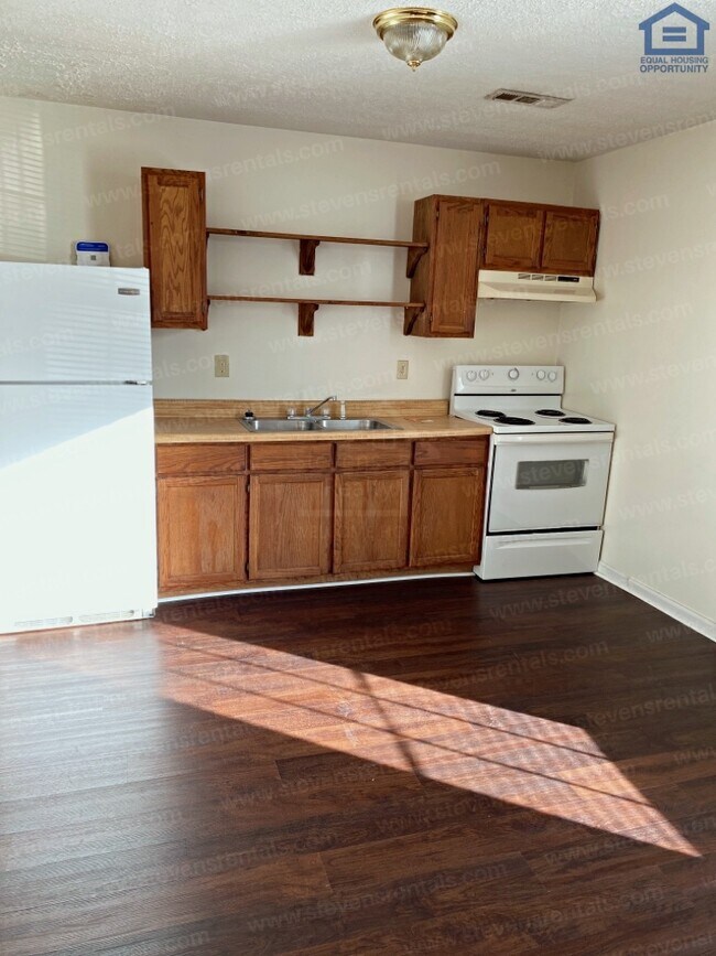 Foto del edificio - 232 Dogwood Pointe Dr