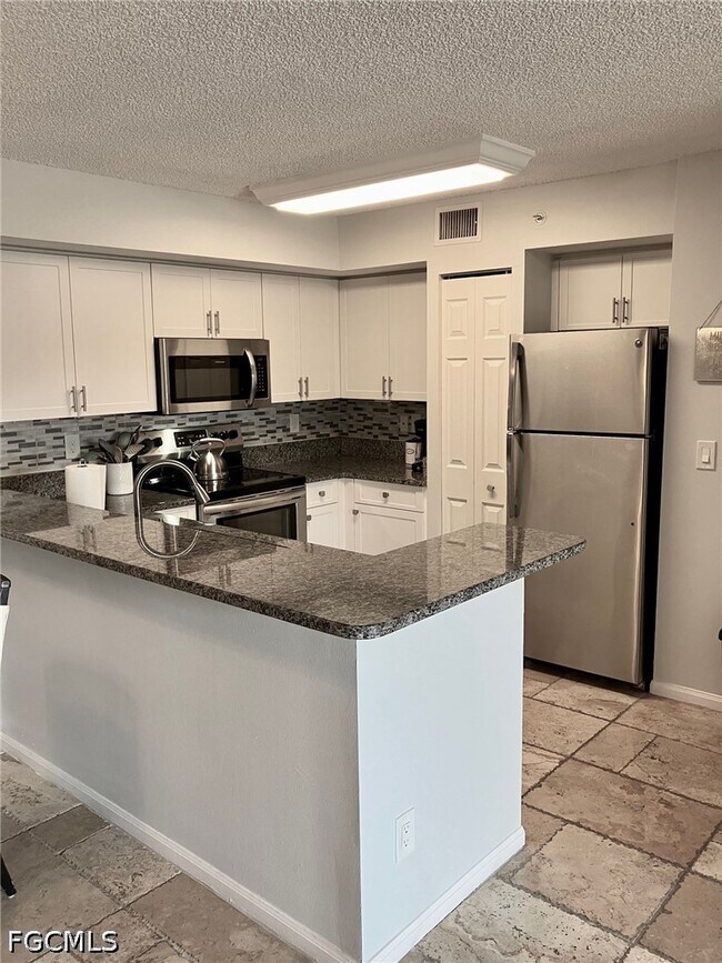 Foto del edificio - 1185 Wildwood Lakes Blvd
