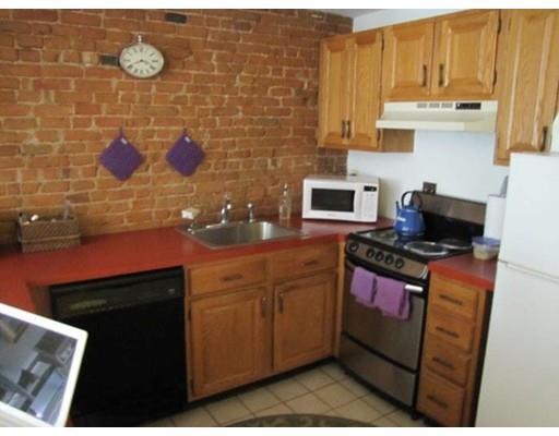 Primary Photo - 35 Milford St